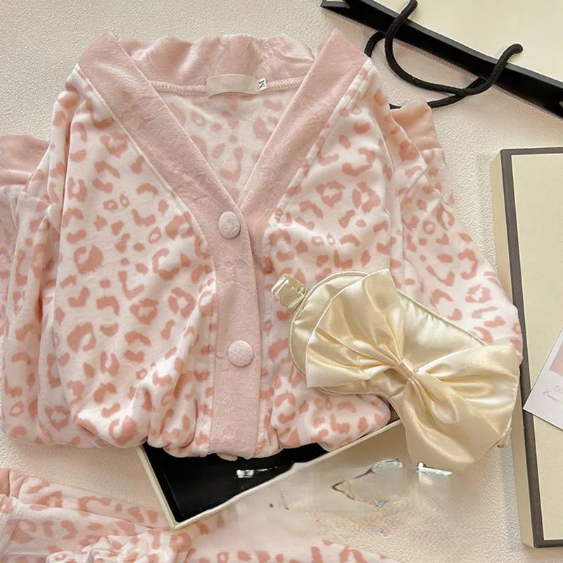 

Пижамные комплекты для пар, женские махровые домашние костюмы ярких цветов, с круглым вырезом, короткими рукавами и капри, для утренних занятий.