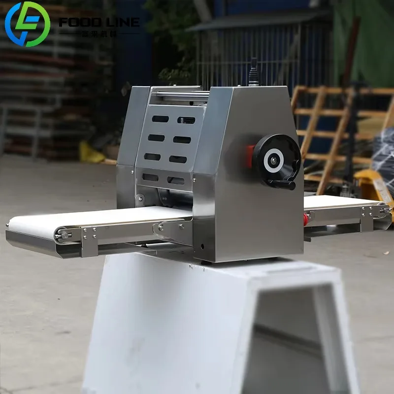 آلة ضغط المعكرونة التجارية المخصصة معدات ضغط العجين ذات السعة العالية للمعكرونة الطازجة مع إعدادات سمك قابلة للتعديل