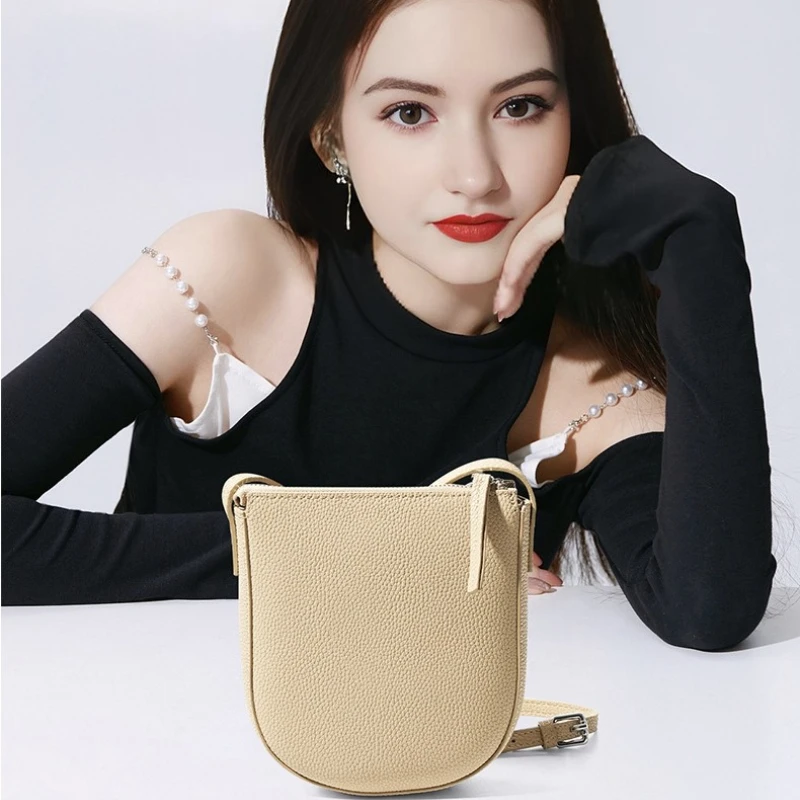 

New leather large capacity mobile phone bag, high-end and fashionable versatile cowhide single shoulder crossbody small bag