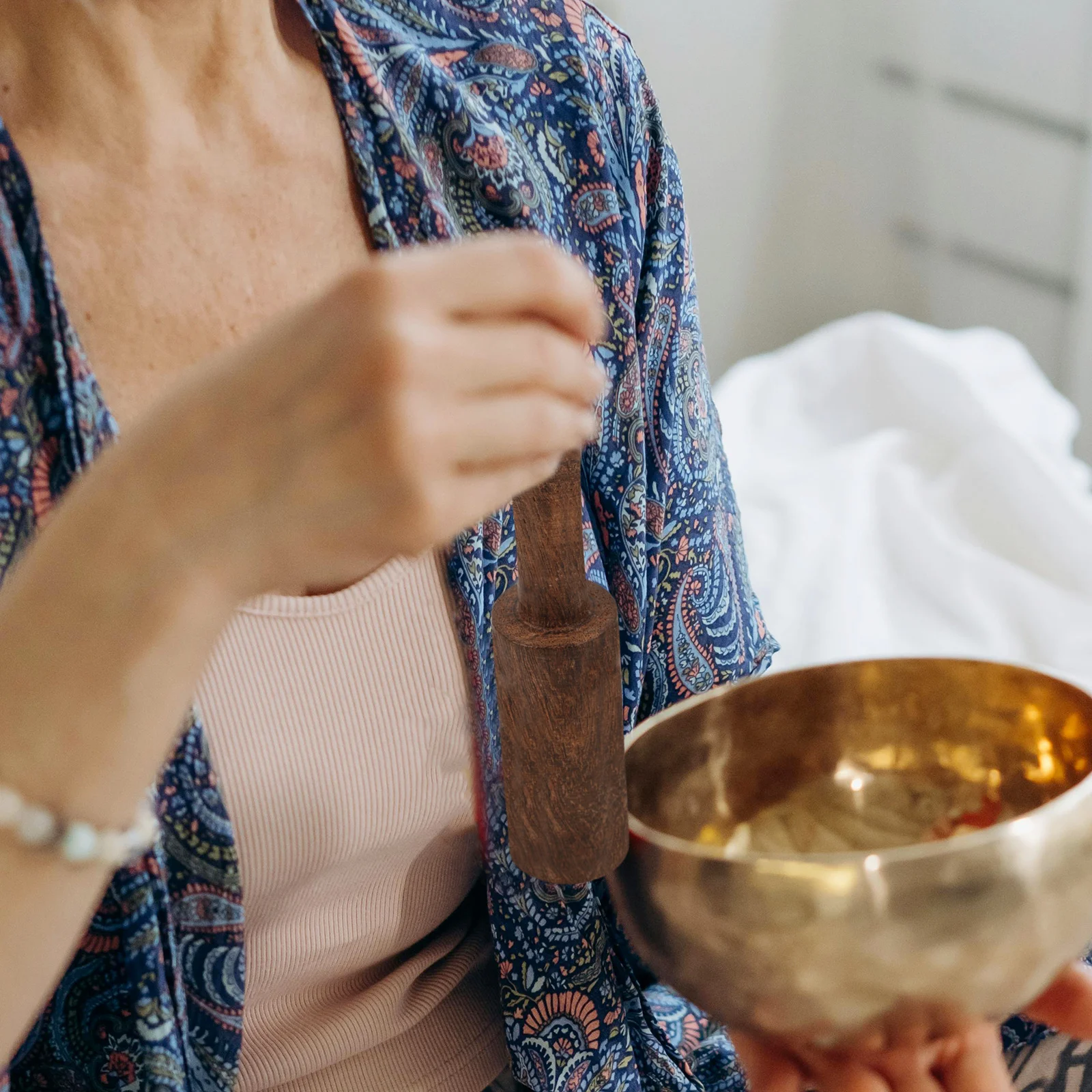 

1Set Antiwear Wood Rubber Singing Bowl Handle Lifter Mallet Suction Tool Accessory Durable Portable Spacesaving