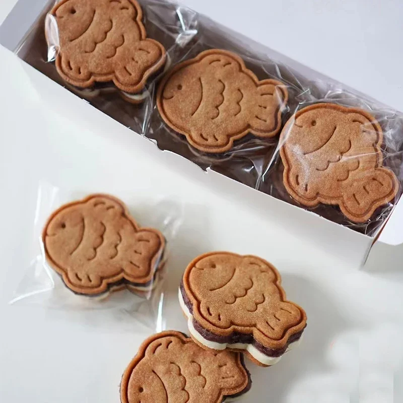 Cute Fish Cookie Cutter Plastic DIY Fondant Cake Biscuits Mold Birthday Dessert Candy Decoration Mould Pastry Bakeware Tools