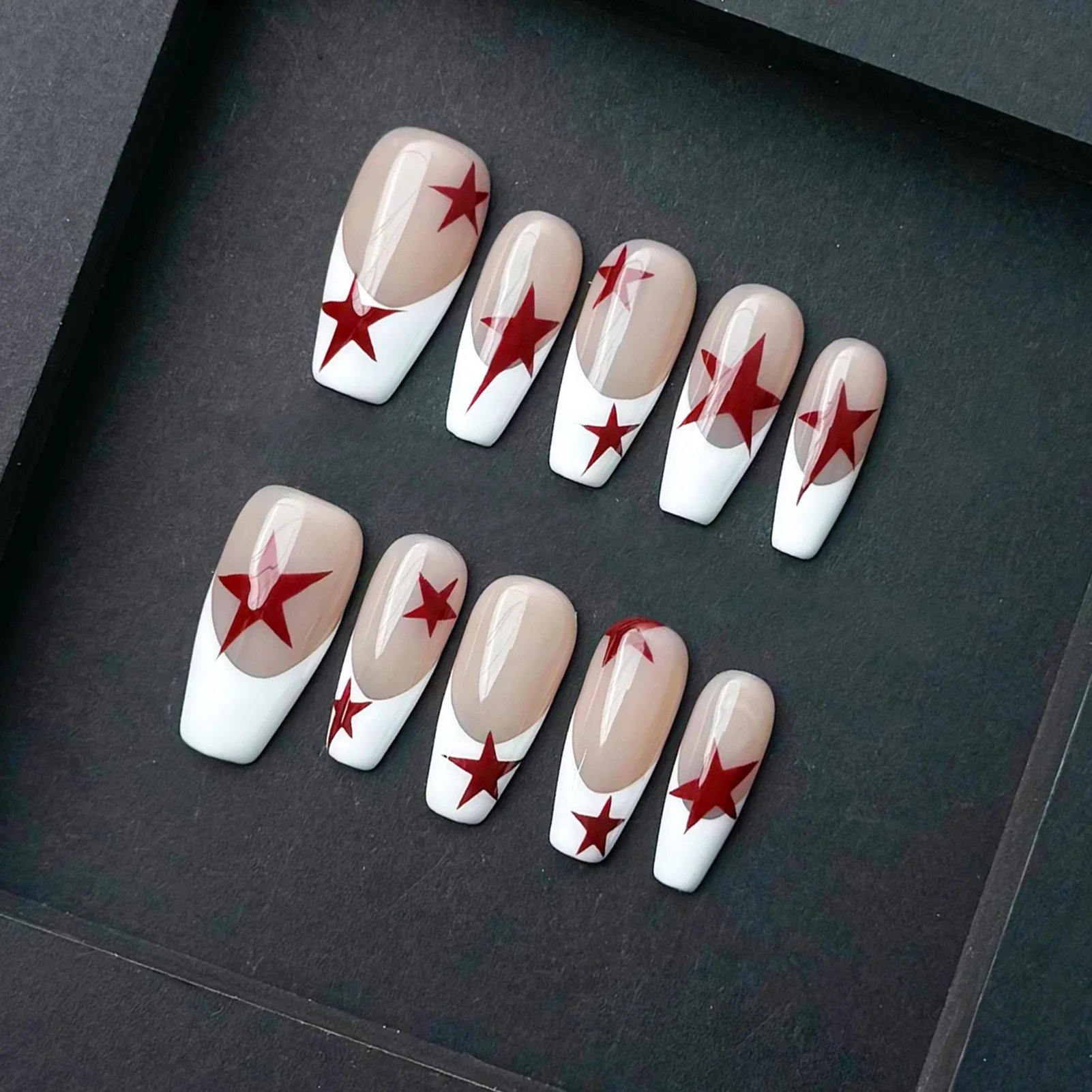 

10 шт., французские кончики, накладные ногти телесного цвета с узором красной звезды, накладные ногти в форме лестницы для женщин, вечерние свидания