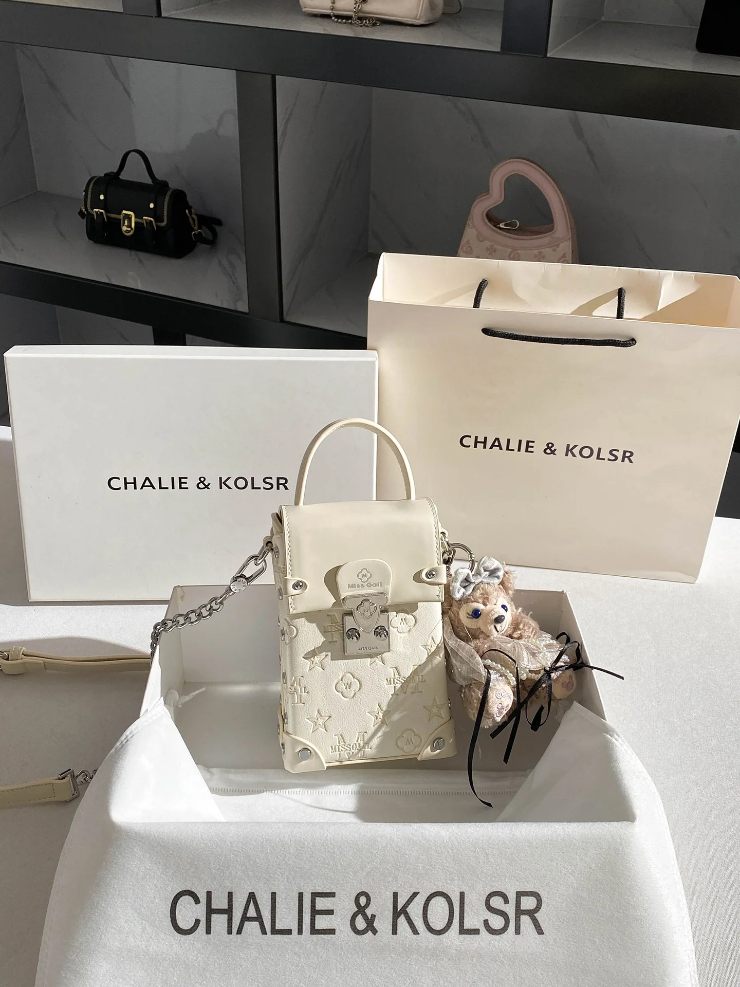sac-bandouliere-a-motif-chaine-chaliekolsr-–-pochette-elegante-pour-telephone-mode-jeune-nouvelle-collection-ete-2026-forme-verticale