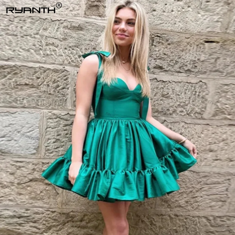 Ryanth Simple White Short Mini Prom Dress Sweetheart A-Line Evening Dresses Homecoming Dress Pleats Party Gown 2024 Bow Elegant