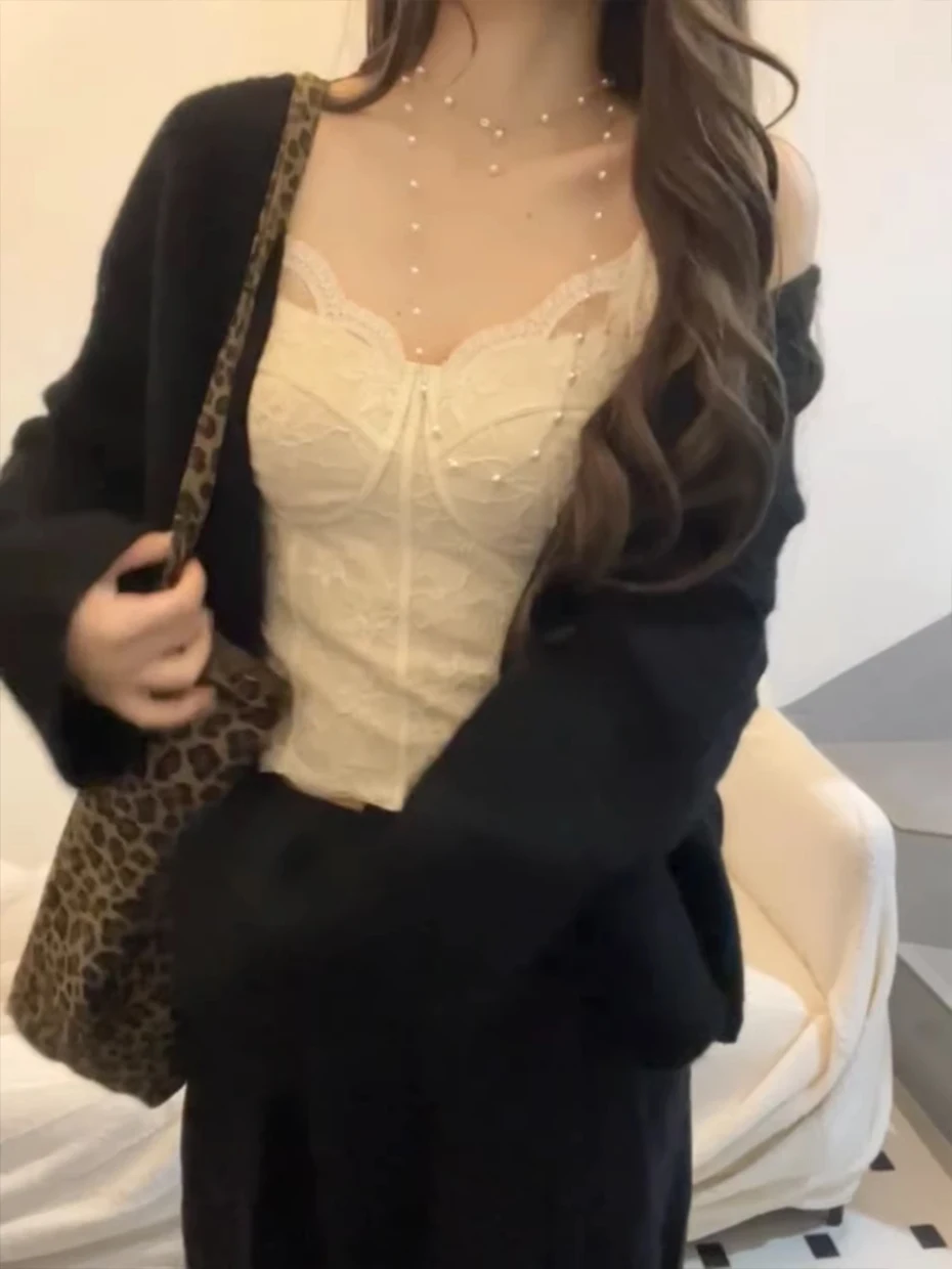 French Style Lace Hollow out Strap Vest Women's Inner Wear Pad Included Beautiful Back Bra  Underwear Base Top