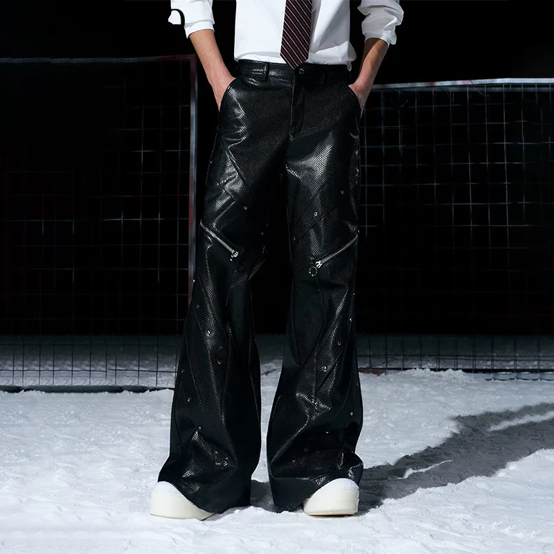 

MWJLPWQ Textured Printed Leather Trousers For Men Autumn Winter Deconstructed Rivet Design Punk Slimming Flared Pants 13907