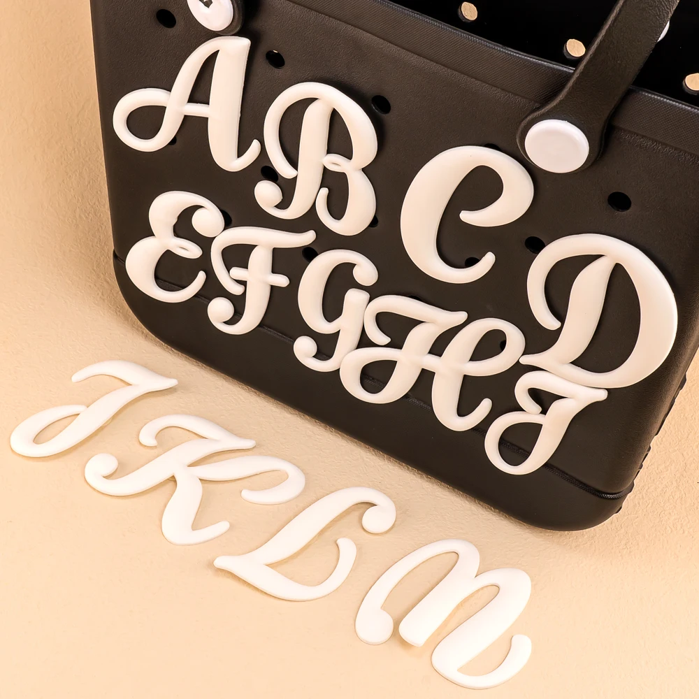 Letras Latinas decorativas de PVC para mujer, accesorios de bolso de mano de goma para niña y mujer, dijes de playa, hebillas decorativas DIY, 1/26