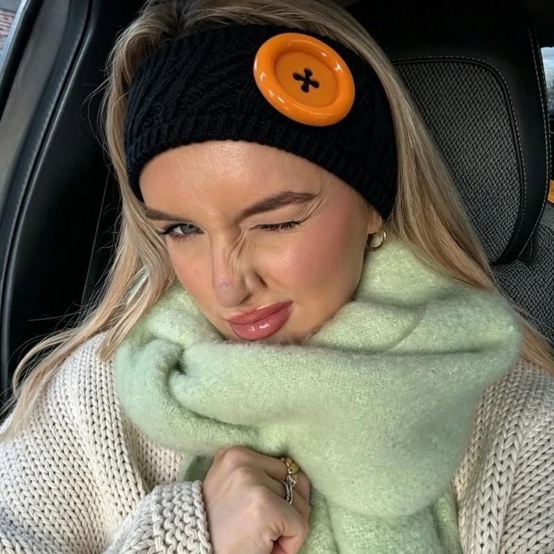 Vintage Preppy Fleece-Lined Large-Button Cable-Knit Headband for Women, Winter Thick and Warm Hairband, Cute Y2K Thermal Turban