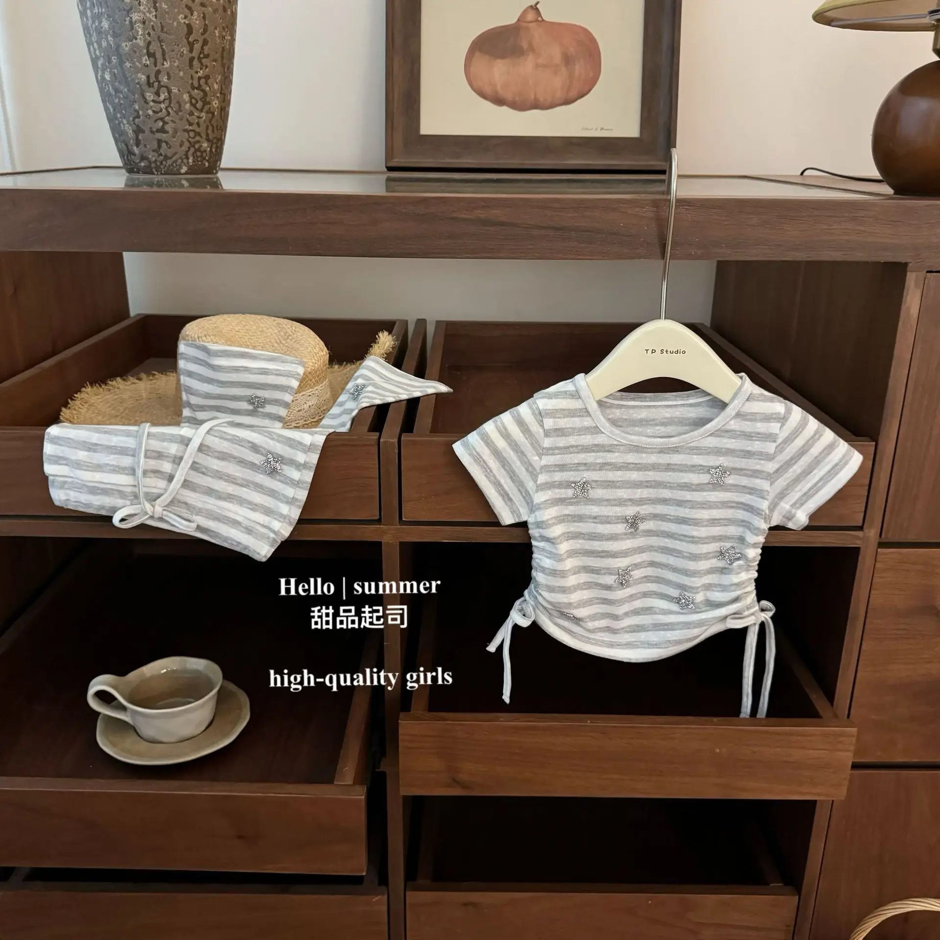 

Girl 2Pcs Summer Set, Grey and White Striped Star Drawstring T-Shirt+Bellbottom Pants Children's Casual Cute and Comfortable Set