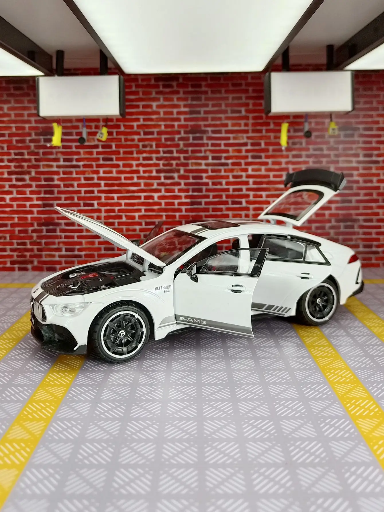 1:24 GT63 supercar alloy car model car children's acousto-optic pull back toy car gifts  fine workmanship, and good quality