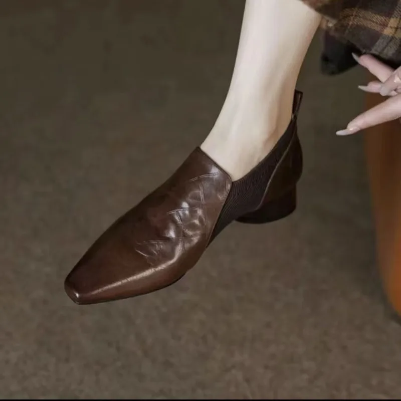 

High Sense Thick Heel Deep Mouth Single Shoes Women 2025 New Spring and Autumn New Small Square Head Retro Style Leather Shoes