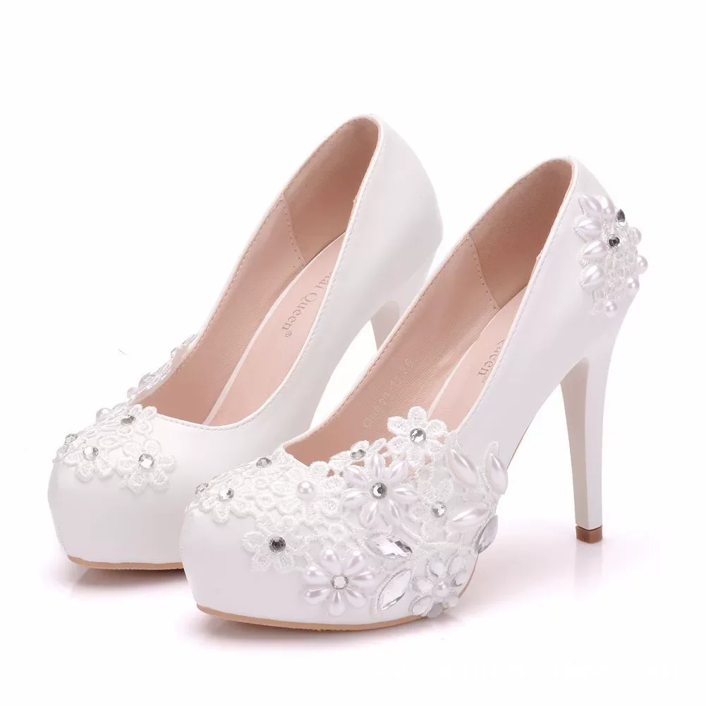 Spring new round-toe shallow pearl decal crystal waterproof table wedding shoes banquet thin high-heeled large size women's shoe