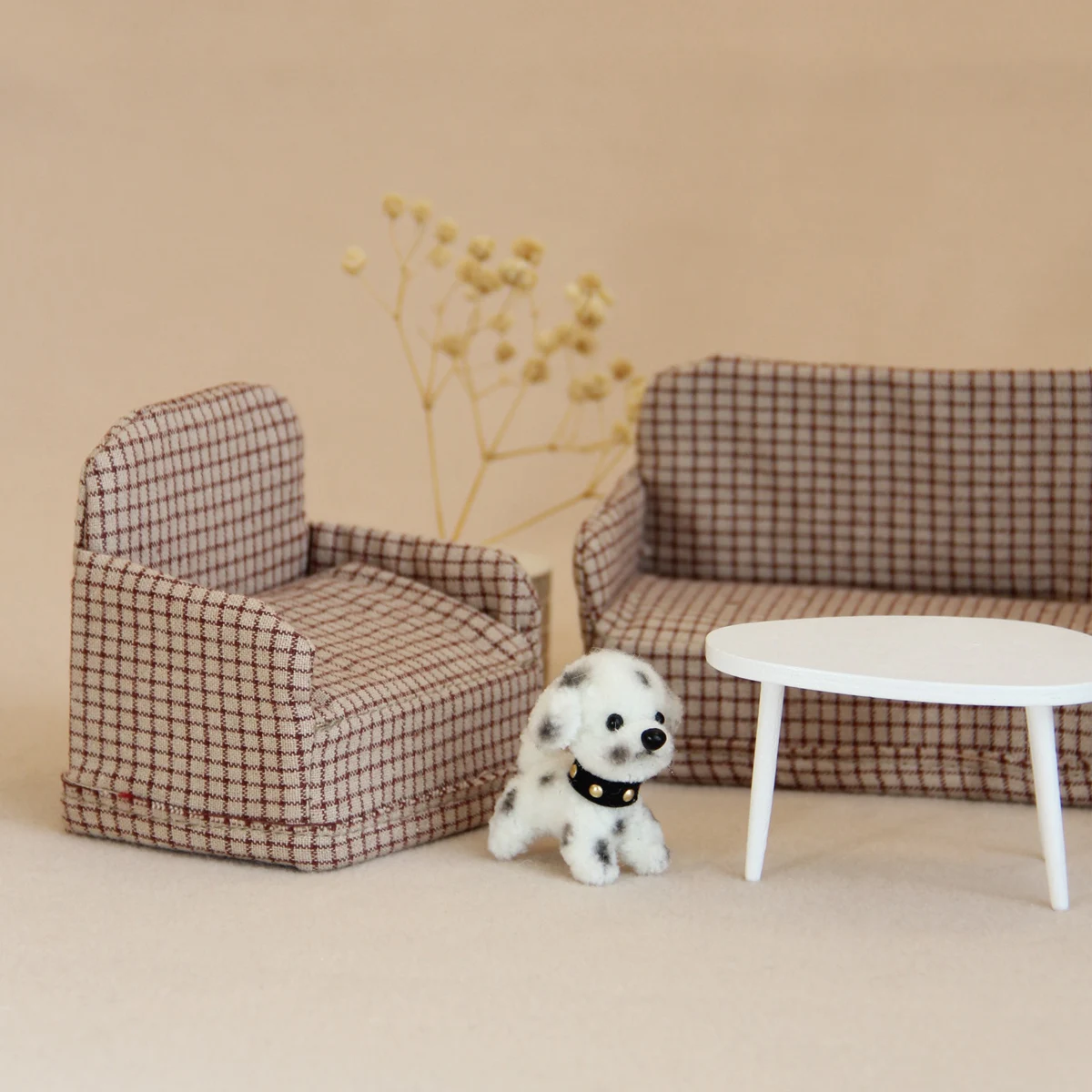 Miniature furniture 1:8-1:12 fabric folding sofa suitable for mini house decoration