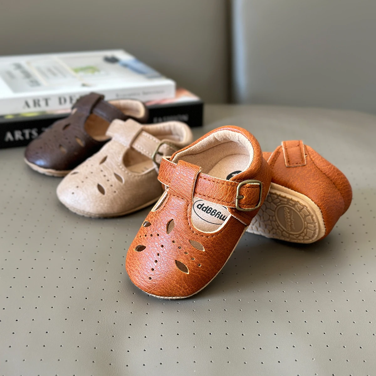 Baby Boys Girls Shoes Infant Leather suola in gomma antiscivolo Toddler First Walkers scarpe da culla neonata principessa