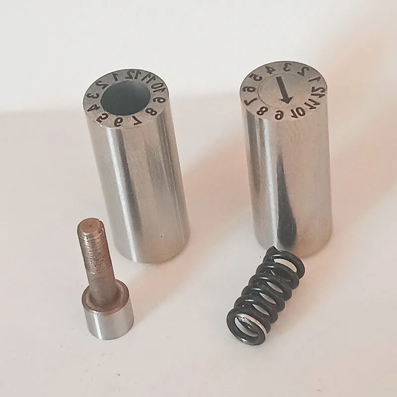 ملحقات قوالب الحقن طوابع التاريخ SUS420 إدراجات رمز التاريخ القابلة للتغيير لتسجيل تاريخ إنتاج القالب