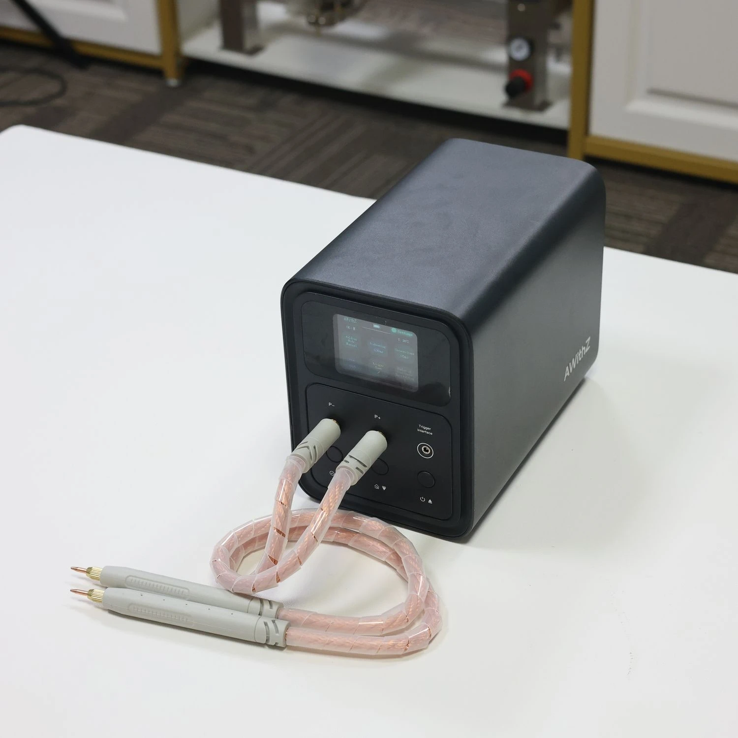 Saldatore a punti di precisione P120D, corrente a impulsi 6590A, per lamiere sottili e riparazioni di batterie