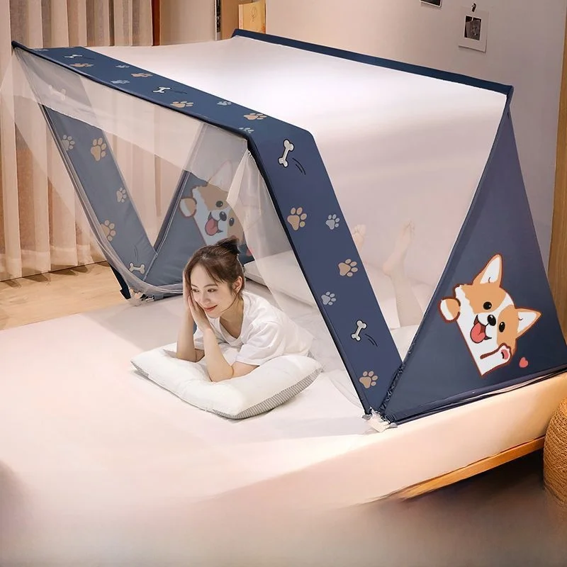 

Новая складная москитная сетка с плотной сеткой, не требующая установки, с дизайном, блокирующим свет, идеально подходит для студенческих общежитий и детских комнат.