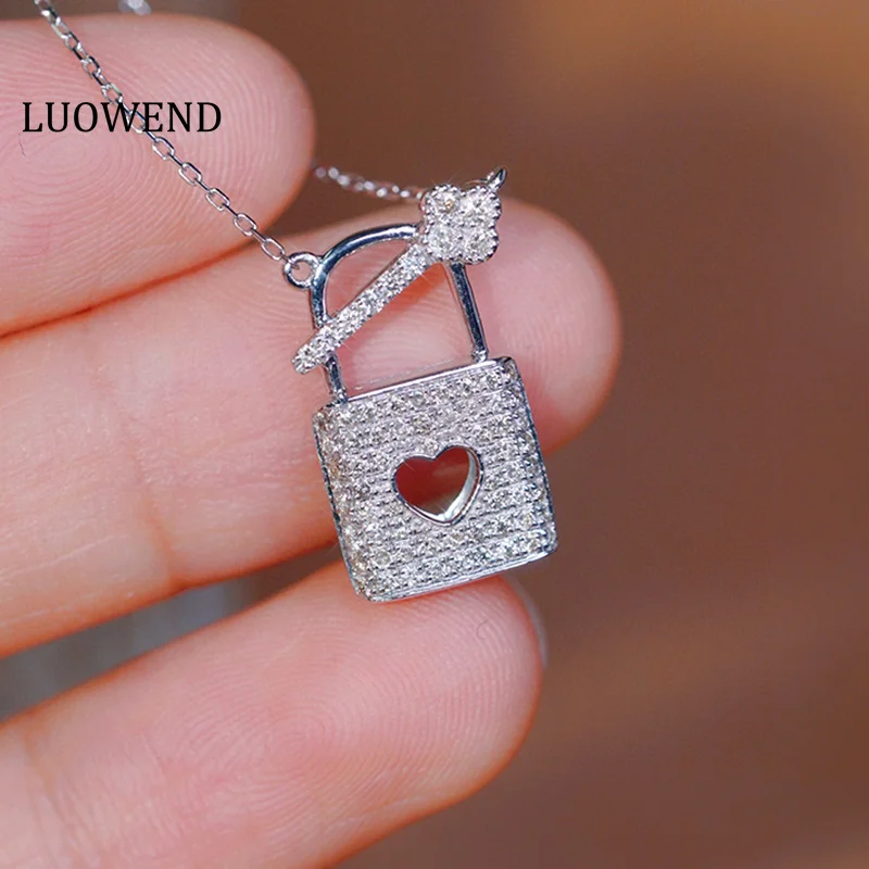 LUOWEND 18K White Gold Necklace 0.30carat Real Natural Diamond Pendant Necklace for Women Fashion Lock Shape Wedding Jewelry