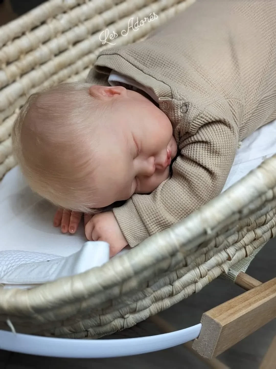 NPK 24-calowe malowane już wykończone Reborn Doll Pickle Blond Hair Miękkie, przytulne ciało z tkaniny