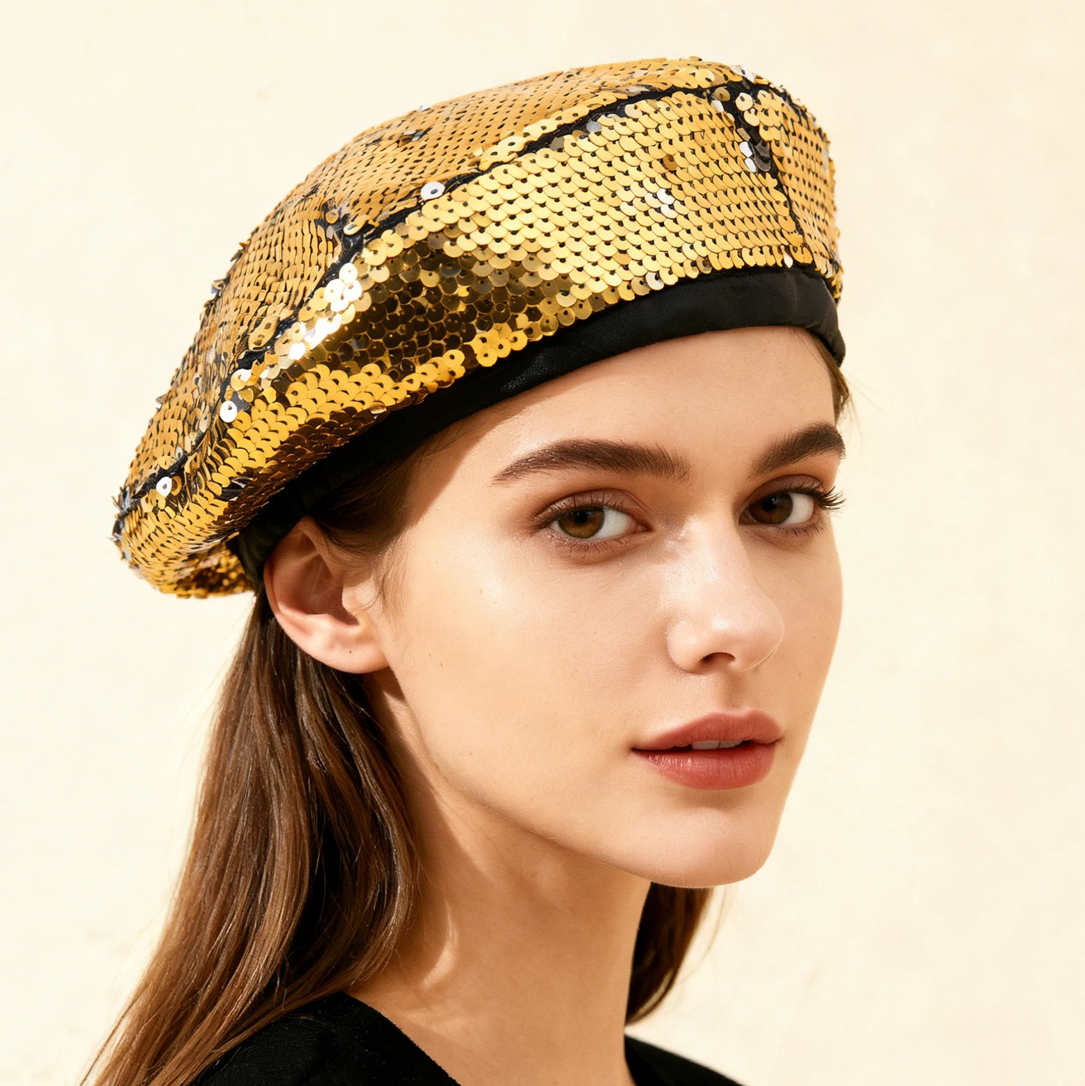 Elegant Sequined Beret Hat for Women, Trendy Outdoor Travel Accessory, Versatile Painter Cap for Photography & Casual Wear