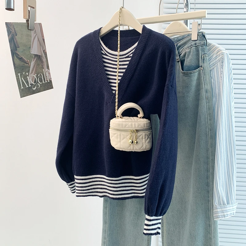 Maglione lavorato a maglia casual di grandi dimensioni con scollo a V manica lunga pullover da donna nuova moda autunno falso top in due pezzi