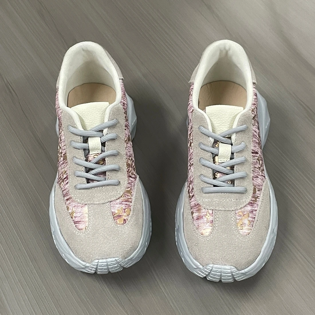 

Xingliupi New Trendy Women's Shoes High Quality Casual Shoes Fashion Popular Sneakers for Women Unique Shape Genuine Leather