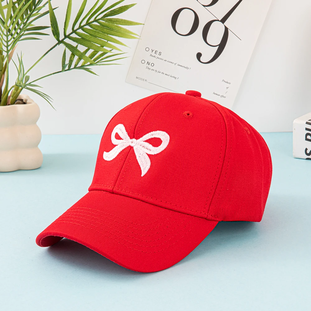 Modische Baseballkappe mit gesticktem Schleifenmuster, Sonnenschutz-Freizeit-Baseballkappe, neue trendige und hochwertige Mütze, geeignet für Damen. – Detail 6