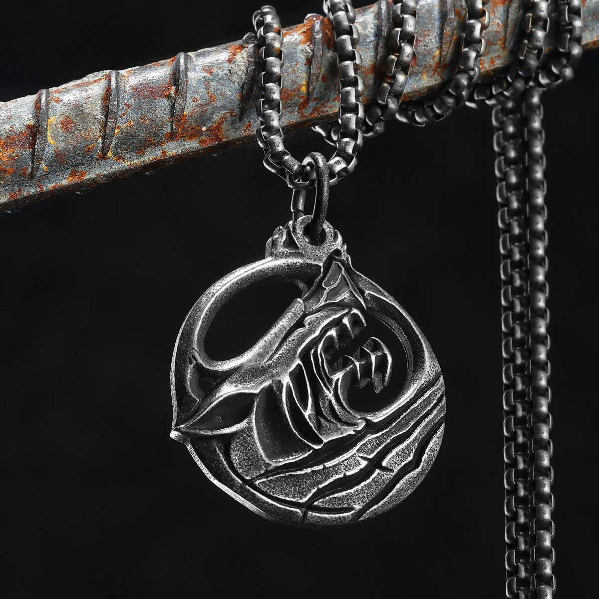Simple Retro Wolf Men Necklaces Stainless Steel Pendant Chain Women Punk Stylish Fashion Jewelry New Accessories Gift Wholesale