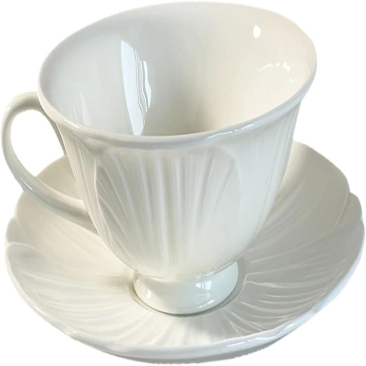 Exceptionally Crafted Artisanal Ceramic Coffee Cup and Saucer Set with Elegant Floral Pattern - Unique and Charming Handmade Set