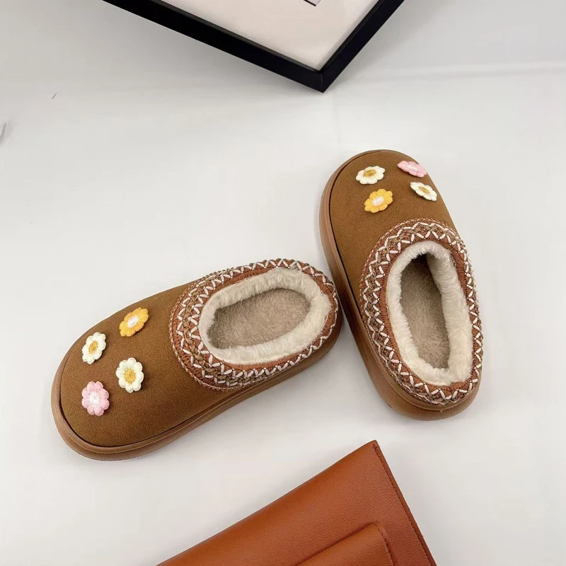 

Children Fashion Slippers Outdoors Kids Warm Slippers with Sweet Flowers 2025 Winter New Girls Casual Shoes Round Toes Soft Sole