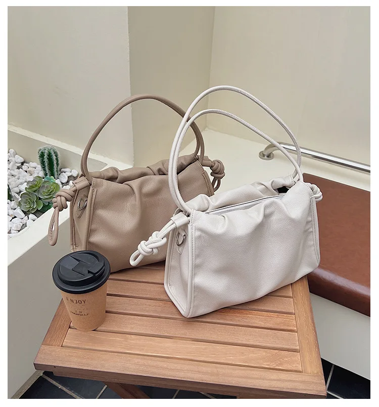 

2025 European and American New Premium Sense Women's Handbag Fashionable Versatile Commuter Shoulder Messenger Bucket Bag