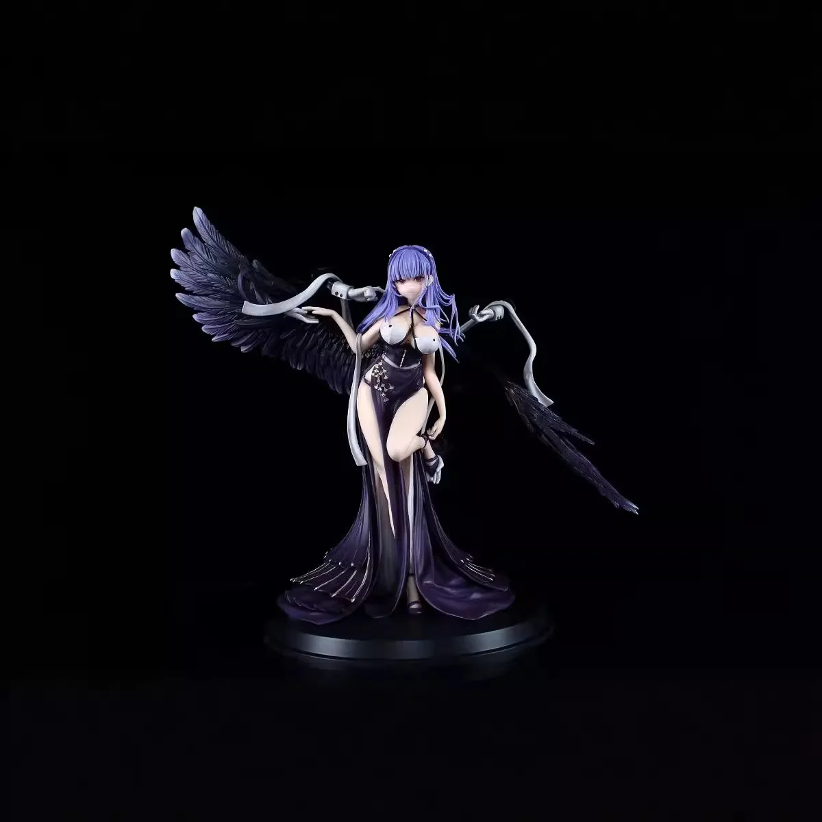 

Фигурка Dido из Azur Lane в стоячей позе, коллекционная статуэтка аниме-девушки с темными крыльями, в коробке, настольный декор, модель для фанатов аниме и игр
