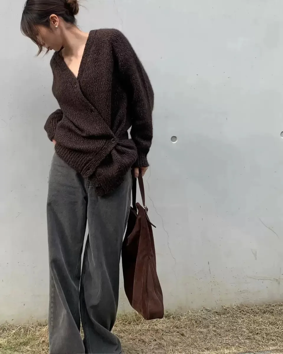 

Simple Unusual Knitted Open Cardigan with Button Design for Women Casual Sle Long Sve V-Ne Regular Length Pure Color