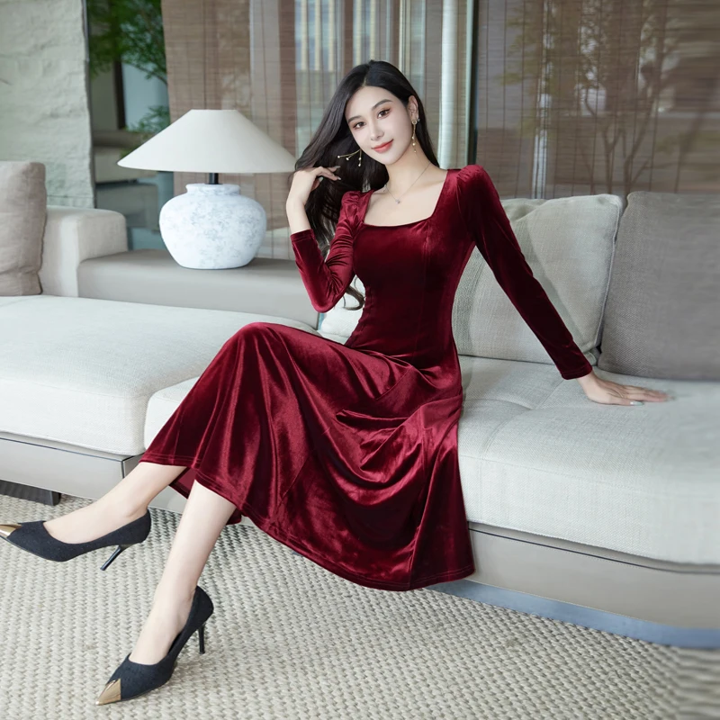 

2023 New Autumn and Winter Women's Skirt Long-sleeved High-end Velvet Slim Fit Square Collar Mid-length A-line Dress for Women