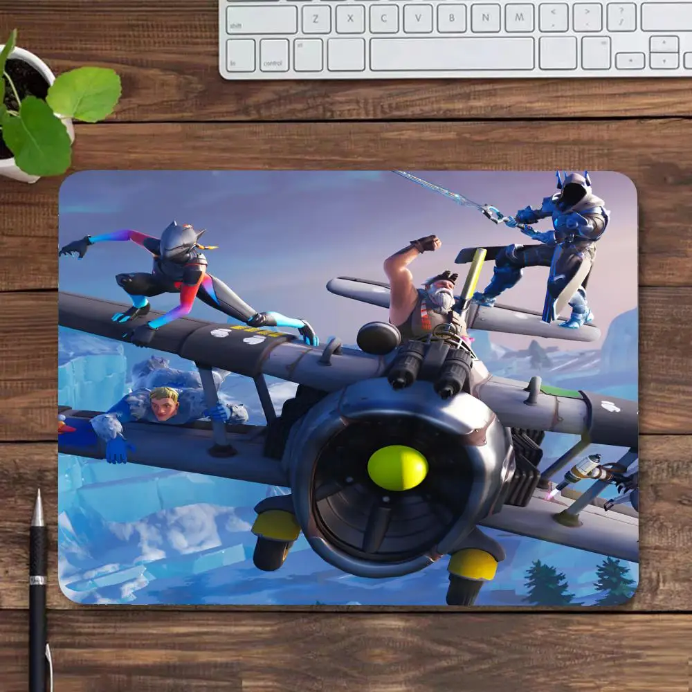 Game F-Fortnites MINISO Mouse Pad Ultrafine Surface Gaming Accessories Keyboard Pads Gamer Mouse Mat Rubber Desk Mat