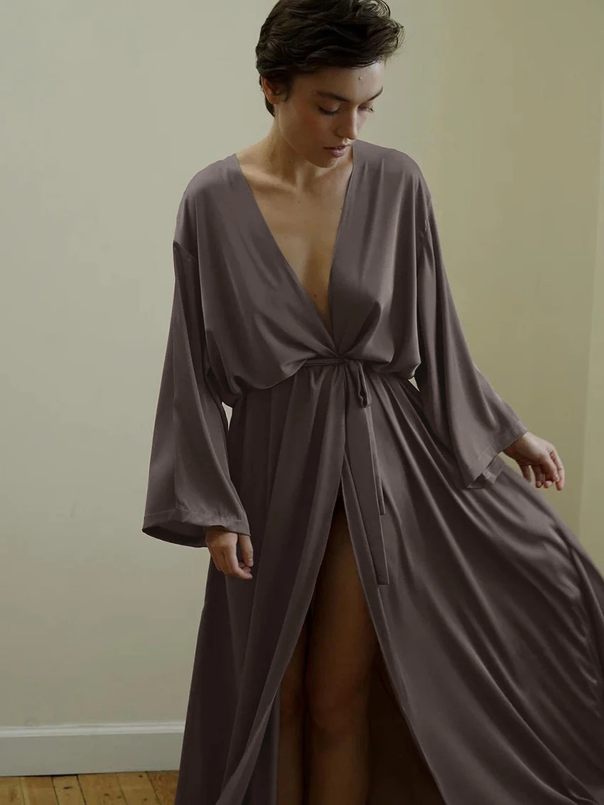 Marthaqiqi Causal Female Pajamas Sexy V-Neck Sleepwear Long Sleeve Nightgowns Winter Floor-Length Dress Loose Women'S Nightwear