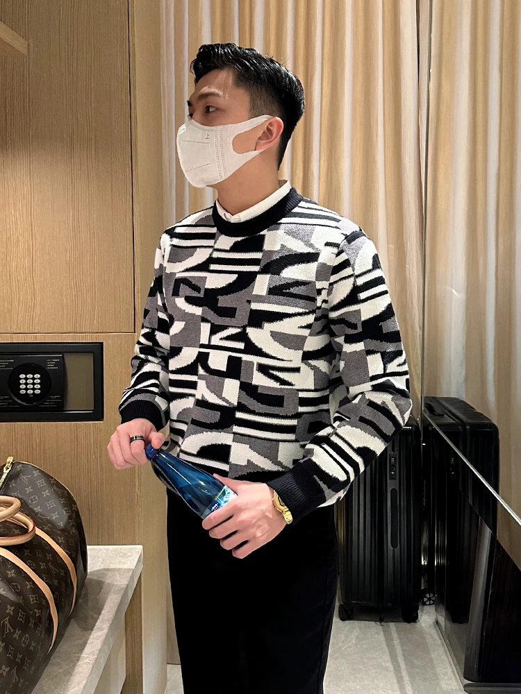 

Мужской зимний теплый свитер в стиле ретро, мягкий шерстяной вязаный топ, классический, с асимметричным цветовым дизайном, приталенный крой