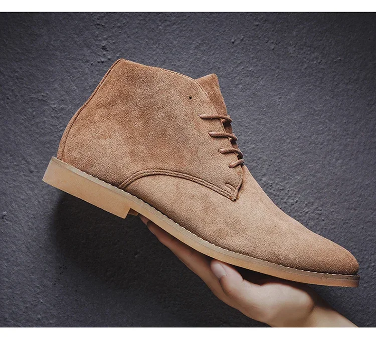 Modische braune Chelsea Boots für Herren im britischen Stil, hochgeschnittene Wildlederschuhe mit Schnürung und spitzer Zehenpartie, Herren-Knöchelstiefel – Detail 19