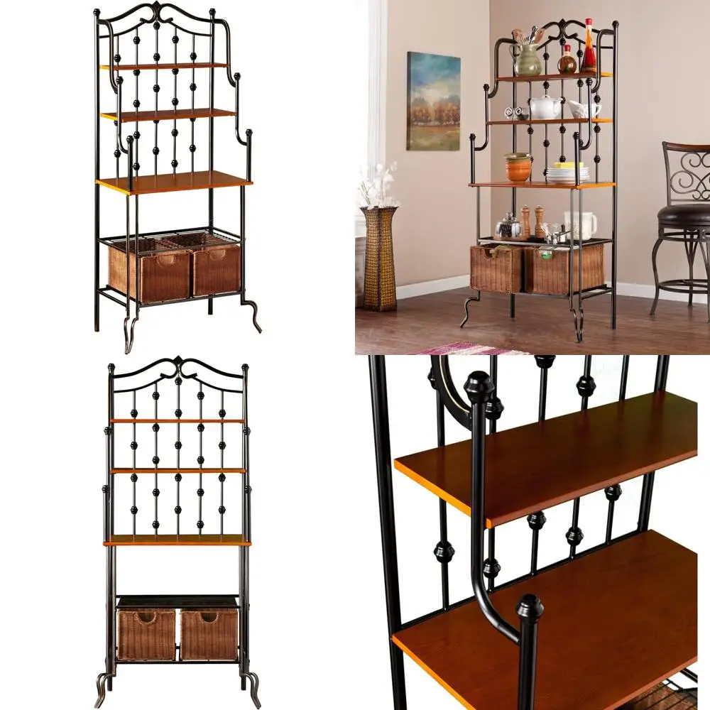 Walnussfarbene Regale auf einem Black Metal Baker's Rack