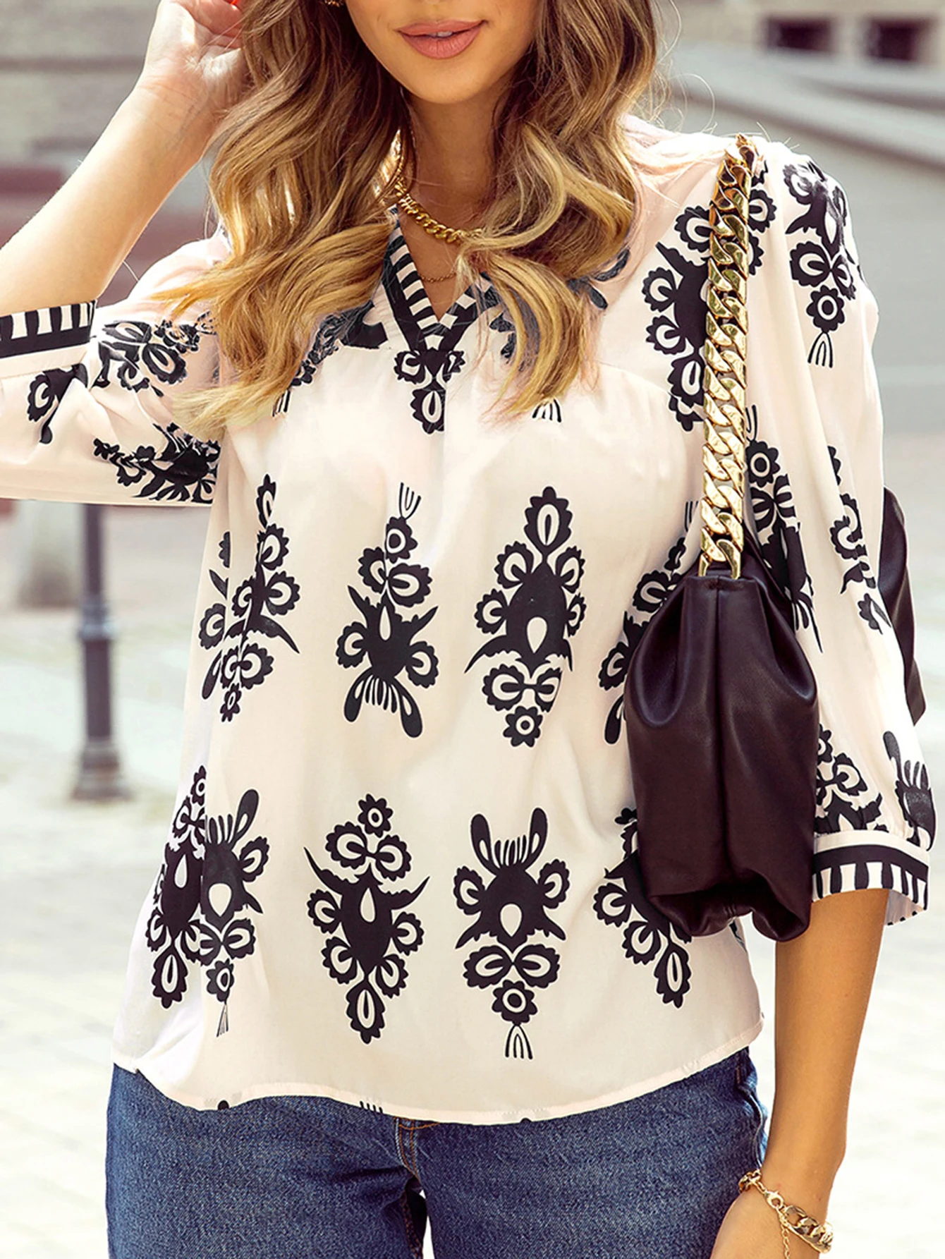 

Женская осенняя повседневная шикарная блузка контрастного цвета с графическим принтом, топ с короткими рукавами и v-образным вырезом для отпуска