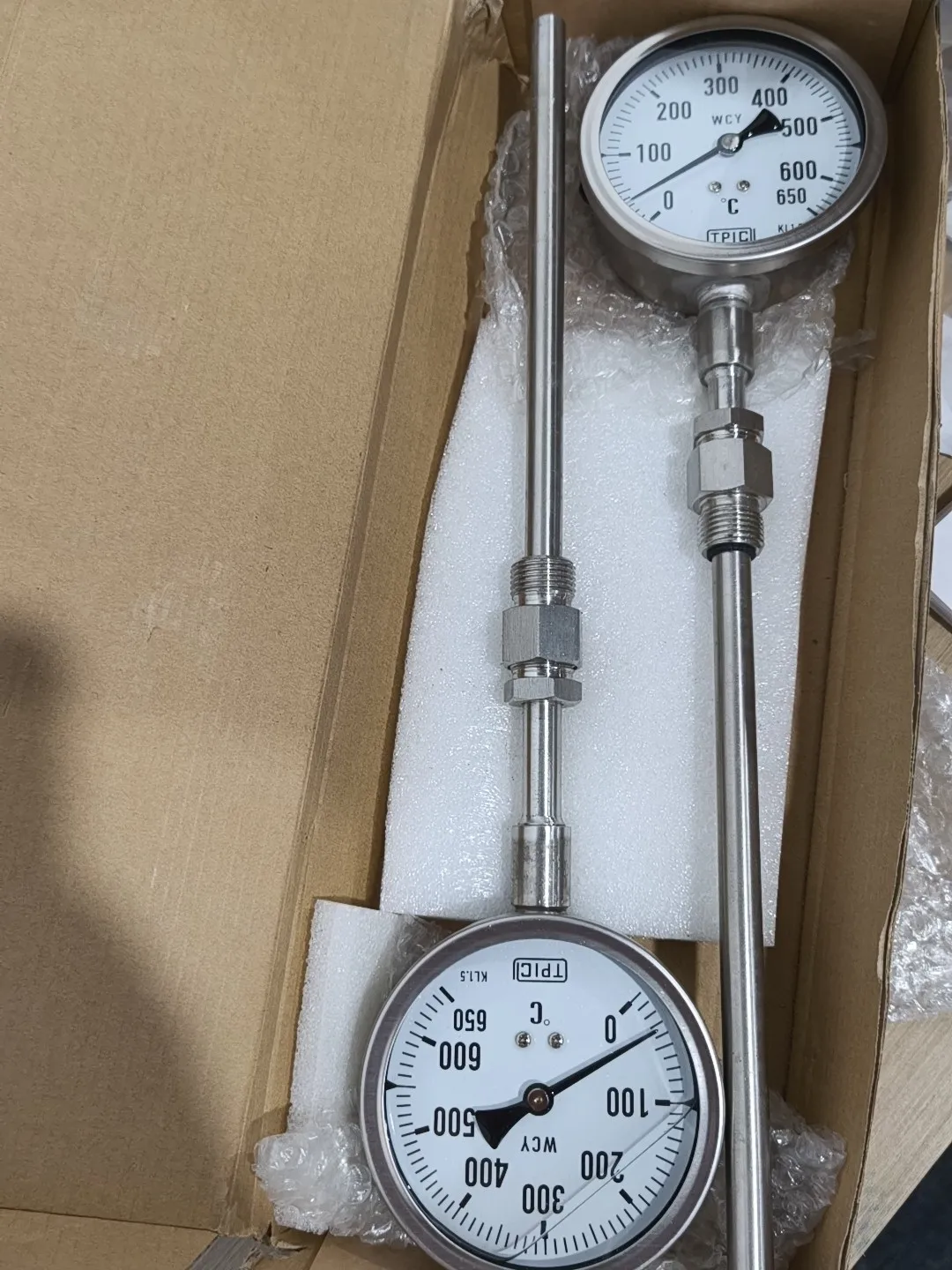 WSS Bimetallic Thermometer, 0–650°C, Stainless Steel Probe, Brand New