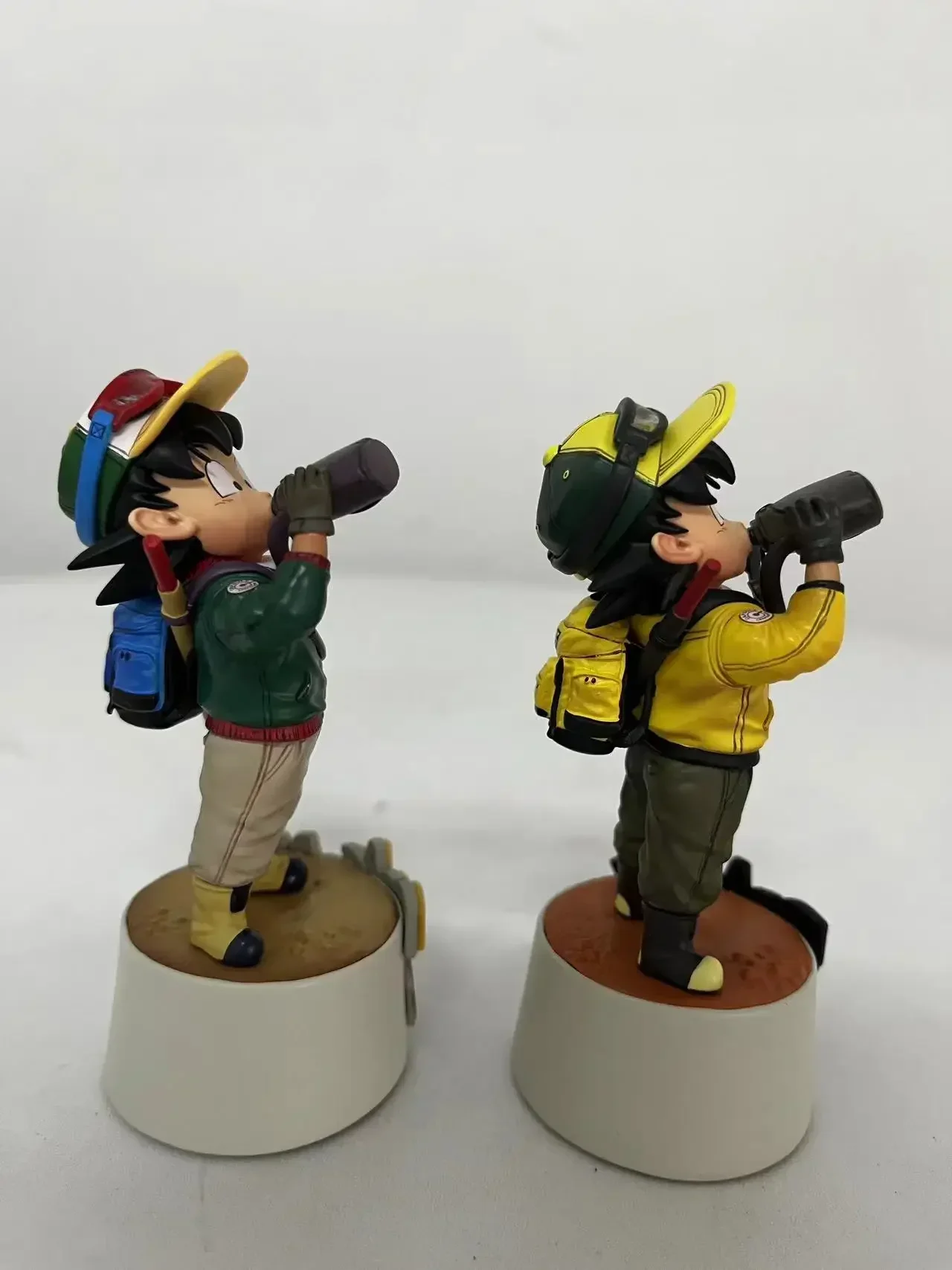 10cm Dragon Ball personaje de dibujos animados agua potable pequeño Goku PVC figura de acción modelo estatua colección decoración juguetes regalo