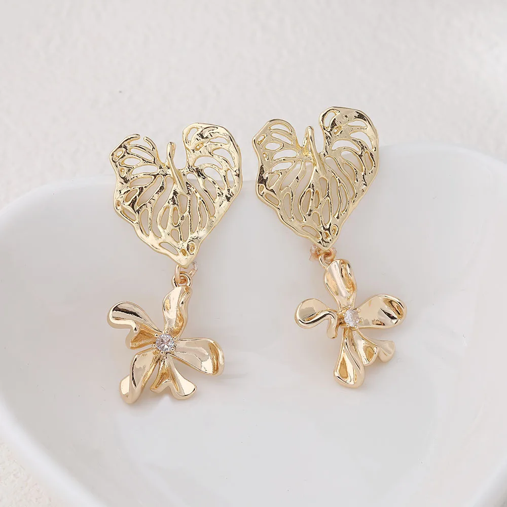 4PCS Dainty Hollowed Leaf Charms Ear Studs เครื่องประดับทําต่างหู Eardrop DIY ทองเหลือง 14k Gold Plated อุปกรณ์เสริม 20 มม.