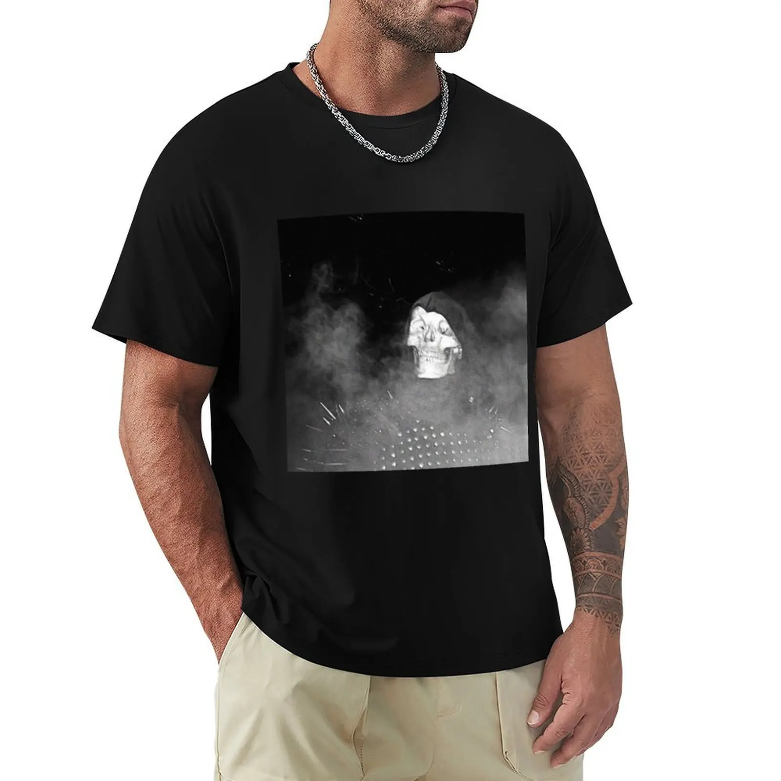 

Night lovell - pain T-Shirt High Quality Durable T-Shirt