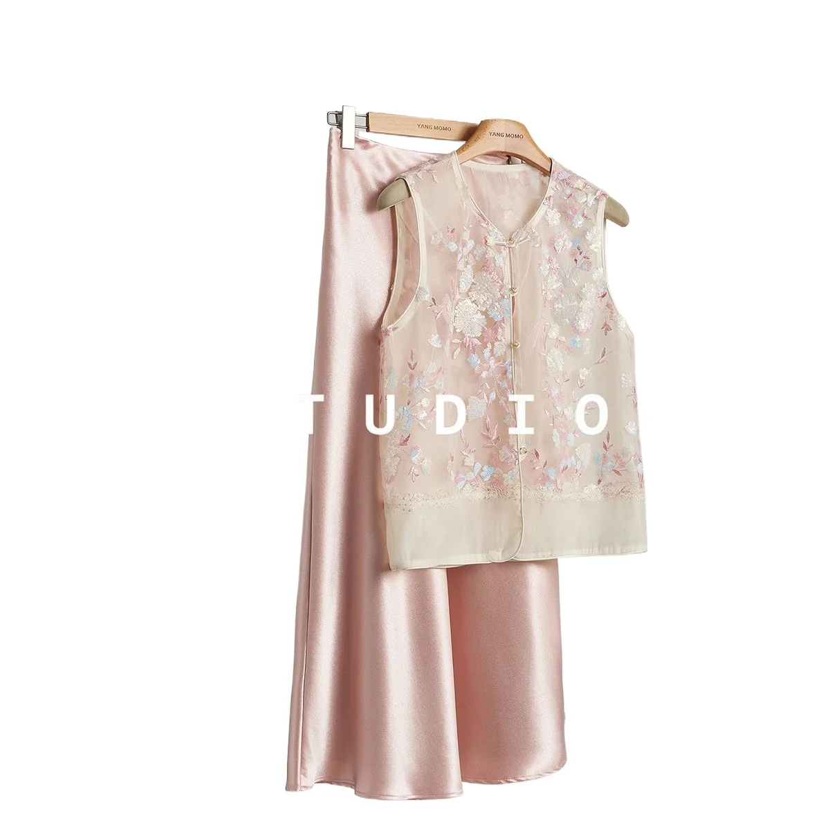 

New Chinese Style Suit for Women 2025, Improved Chinese Style Vest, Slimming Half Skirt Two-piece Set