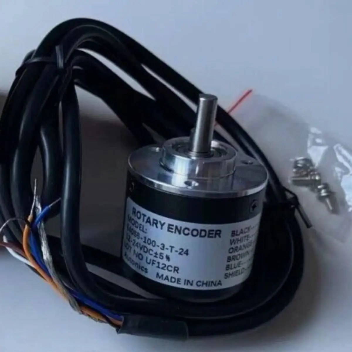 E40S6-100-3-T-24 - 40 mm Incremental Rotary Encoder