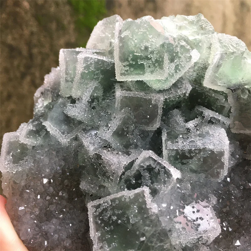 480g Natural Fujian Green Shiny Granulated Sugar Fluorite Specimen With Crystal Quartz Symbiont Healing Stone Cluster Home Deco