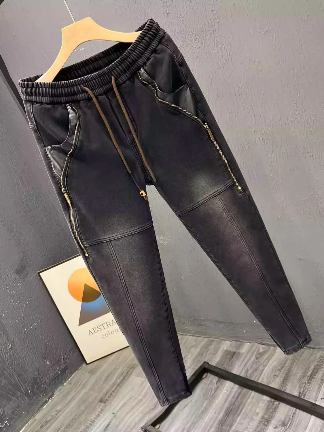 

Мужские облегающие кожаные брюки на молнии, корейские лоскутные джинсы с эластичной резинкой на талии, осенний сезон, износостойкие, антибактериальные