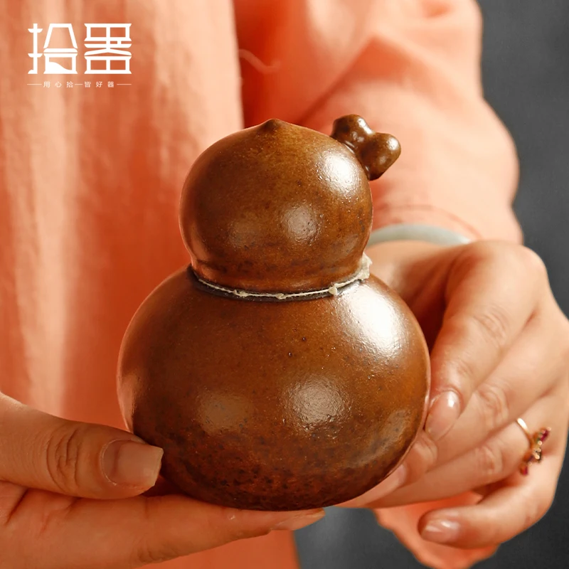 Coarse pottery gourd tea pot Chinese retro storage tea pot dustproof sealed pot travel portable small tea warehouse fortune deco