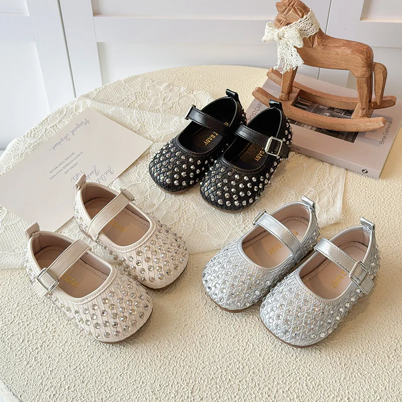 2026 New Autumn Girl's Rhinestones Leather Shoes Beige Sliver Kids Flat Shoes Beautiful Party Graceful Anti-skid Childern Shoes